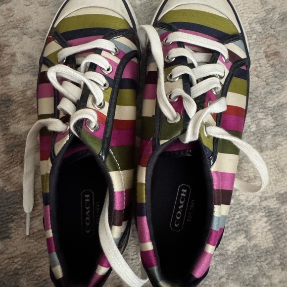 Coach striped Women’s sneakers size 7. - Picture 2 of 5